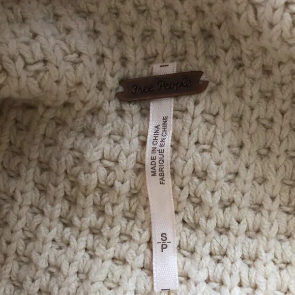 Free People Sweater - Picture 9 of 9